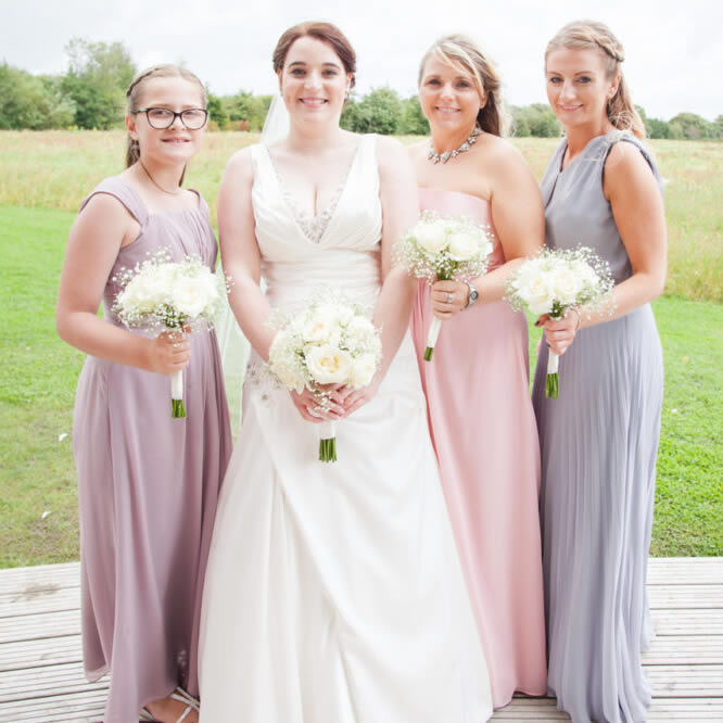 helen_wedding_day https://www.sugaredalmondsbridalwear.co.uk/wp-content/uploads/2021/06/helen_wedding_day.jpg