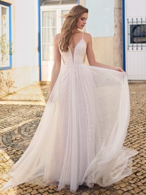 https://www.sugaredalmondsbridalwear.co.uk/wp-content/uploads/2023/09/Maggie-Sottero-Betsy-A-Line-Wedding-Dress-23MB694A01-PROMO1-BLS-300x400.jpg