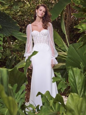 https://www.sugaredalmondsbridalwear.co.uk/wp-content/uploads/2024/01/Maggie-Sottero-Doritte-Fit-And-Flare-Wedding-Dress-24MB163A01-PROMO1-IV-300x400.jpg