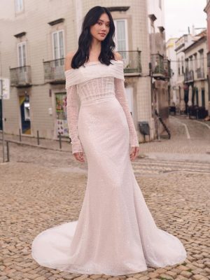 https://www.sugaredalmondsbridalwear.co.uk/wp-content/uploads/2024/01/Maggie-Sottero-Drew-Fit-and-Flare-Wedding-Dress-23MB724A01-PROMO4-BLS-300x400.jpg